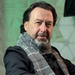 ثلاثة قرون .. من التأسيس إلى الريادة