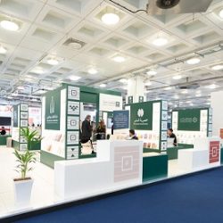 الشيخ الدكتور جاسم السعيدي بن احمد السعيدي يستقبل السفراء والوجهاء بمناسبة شهر رمضان المبارك.