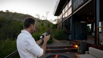 سوني الشرق الأوسط وأفريقيا تطلق أول عدسة G Lens™ فائقة التقريب بمدى 800 مم (FE 400-800mm F6.3-8 G OSS)