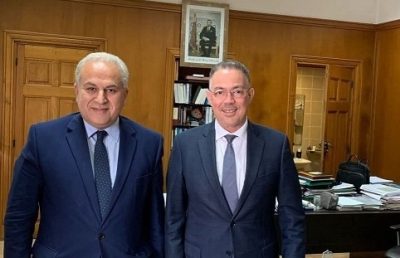 السفير المصري بالمغرب يلتقي بالوزير المكلف بالميزانية ورئيس الجامعة الملكية المغربية لكرة القدم