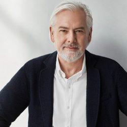 جريدة الفجر تحتفل باليوبيل الذهبي لتأسيسها في أبوظبي