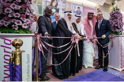 أحمد السهلي، رئيس اللجنة الوطنية للمعارض والمؤتمرات يفتتح رسميًا معرض بيوتي وورلد السعودية 2025 في الرياض