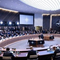 استكشفوا روح اليونان الأصيلة: مطعم وكافيه “إرقون”، إرث أبوظبي يستضيف “الثنائي الإغريقي” مع وليمة يونانية ساحرة