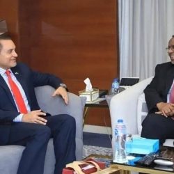السفير يونس يشيد بدعم الإمارات للقضية الفلسطينية ورفض أي تصريحات تسيء لها