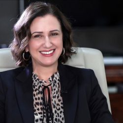 منافسة قوية بين الشركات على سوق السيارات الكهربائية بالإمارات