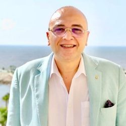 ريكسوس المنتزه : حيث يُصافح البحر التاريخ وتُروى الفخامة على طاولة الملوك