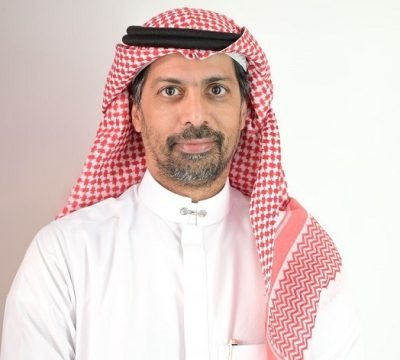 الدكتور باسم الشريف يجري عملية جراحية لوالدة الزميلة الاعلامية رحاب احمد