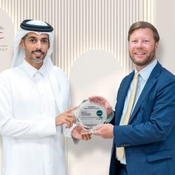 Samsung Galaxy Z Flip7: قوة ذكاء اصطناعي بحجم الجيب مع نافذة FlexWindow جديدة من الحافة إلى الحافة