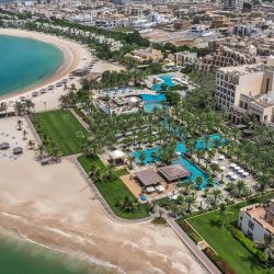 سلطنة عُمان حيث تلتقي الفخامة مع التجارب العائلية