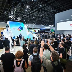 “إلهام العظمة”: TCL تبرز أحدث تقنيات العرض وابتكارات الذكاء الاصطناعي