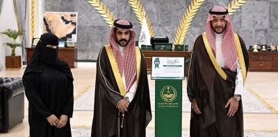 الأمير سعود بن نهار يستقبل مواطنًا وزوجته تبرعا بأعضائهما لإنقاذ زوجته الأخرى