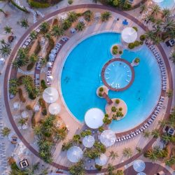 من قمّة جبل جيس إلى رحاب رفاهية ريكسوس المعيريض رأس الخيمة:  مغامرة موسمية لا تُنسى