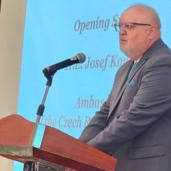 دعماً لرؤية الإمارات 2030  “إرث للضيافة” تُطبّق نظام تحويل مُخلّفات الطعام إلى سماد