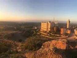 فريق جامعة السلطان قابوس يفوز بالمركز الأول في مسابقة البرميل الملكي على مستوى الشرق الأوسط