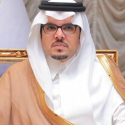 علي بن صالح يكرم رجل الأعمال احمد بن عبوش