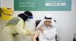 الأمير خالد الفيصل يتلقى الجرعة الثانية من لقاح كورونا