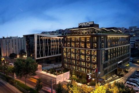 DoubleTree by Hilton Istanbul Piyalipaşa Hotel is the best Istanbul hotel for families and children that we recommend you visit