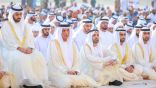 حاكم رأس الخيمة يؤدي صلاة عيد الفطر بمصلى العيد الكبير في خزام