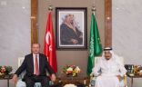 الملك سلمان ورئيس تركيا يبحثان تطورات الأوضاع والجهود المبذولة في مكافحة «الإرهاب»