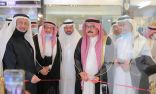 الدكتور “دحلان” يفتتح معرض النادي الأدبي “الفن للجميع”