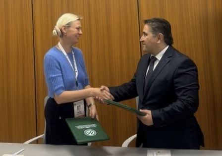 Natalie Osterfeld presents Garmisch-Partenkirchen at an international forum in Tajikistan, bringing the beauty of her homeland to the world stage.