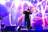 الفنانة أصيل هميم تحيي أولى حفلاتها في القرية العالمية في دبي