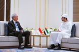 الشيخ مكتوم بن محمد يستقبل كبير الوزراء والوزير المنسق للأمن القومي السنغافوري