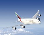 طيران الإمارات تطلق عروضاً سعرية إلى 60 وجهة