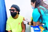 نجوم الكرة العالمية يتلقون لقاح كورونا في دبي