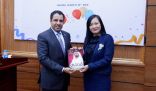 سفير الدولة في فيتنام يفتتح مكتبة الشيخ زايد بجامعة هانوي