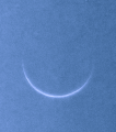 صورة هلال كوكب الزهرة من سماء الإمارات يوم الاقتران