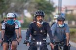 الشيخ محمد بن راشد يتجول بدراجة هوائية في دبي