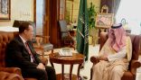 الأميرمشعل بن ماجد بن عبدالعزيز محافظ جدة يستقبل القنصل العام البريطاني بجدة