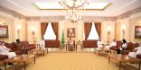 الأمير مشعل بن ماجد يكرم أعضاء لجنة حملة برا بمكة بمحافظة جدة